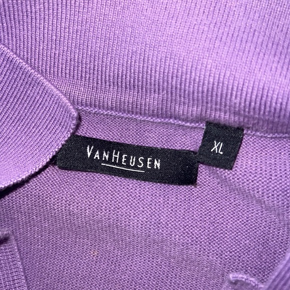 Van Heusen polo tshirt. - Picture 2 of 3